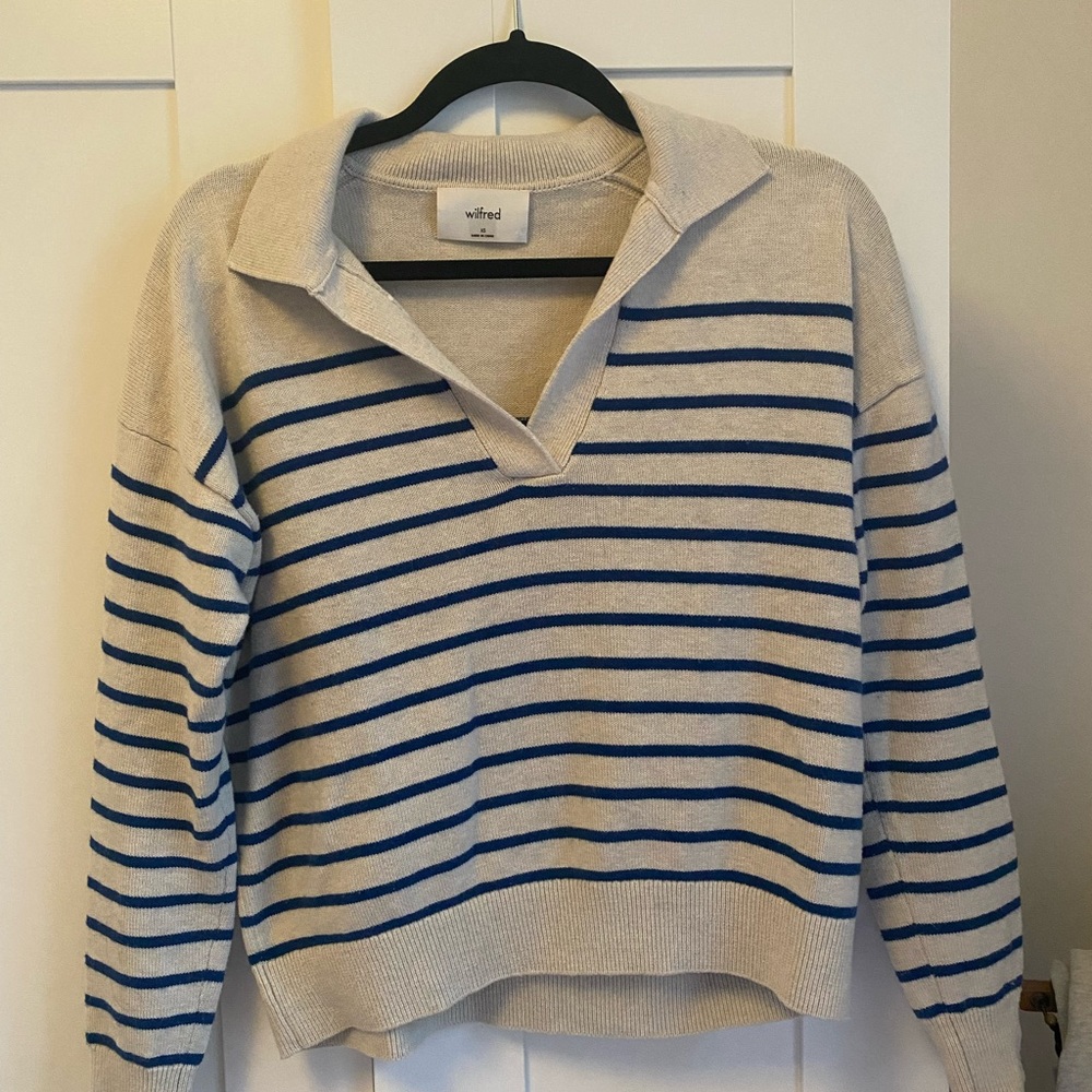 Wilfred Cream and Blue Striped V-Neck Sweater
